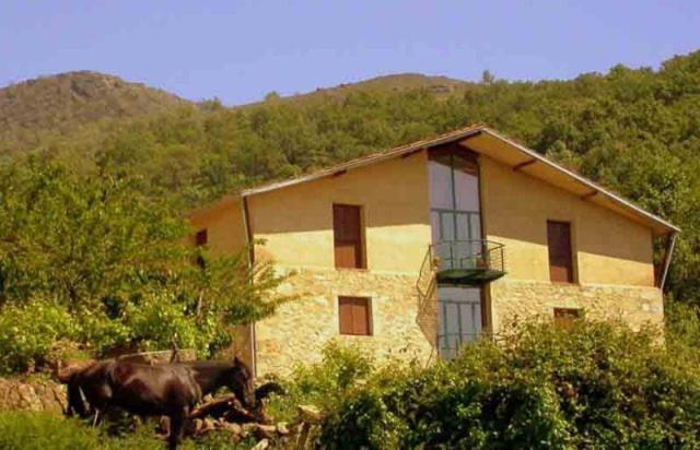 Albergue Aurora Boreal Casas del Monte المظهر الخارجي الصورة